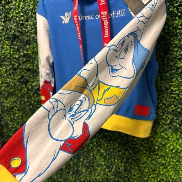 NWT Loungefly Disney Princess Snow White Fairest Crop Hoodie - Size Medium - Picture 11 of 12